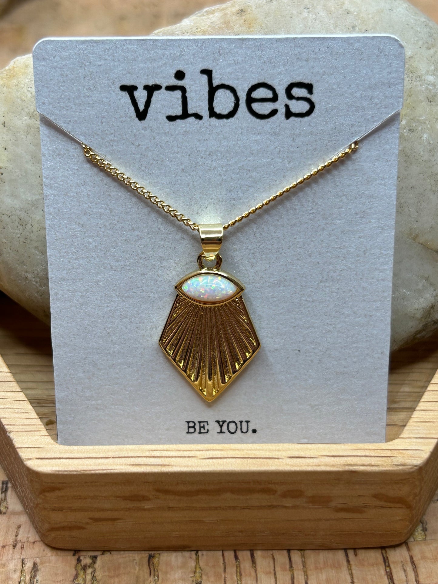 Opulent Arrow Necklace